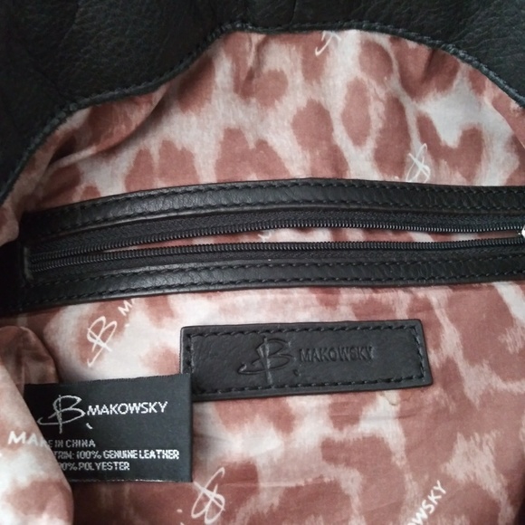 B. Makowsky black leather purse - Picture 4 of 6